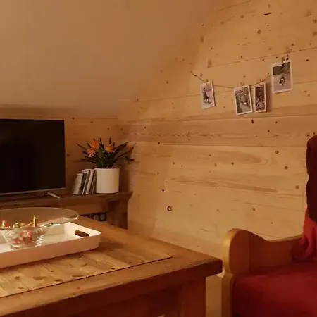 Chez Philomene Apartment *
